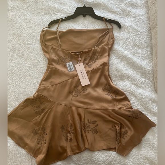Oh Polly mini dress gold size 4 NWT - Picture 4 of 6